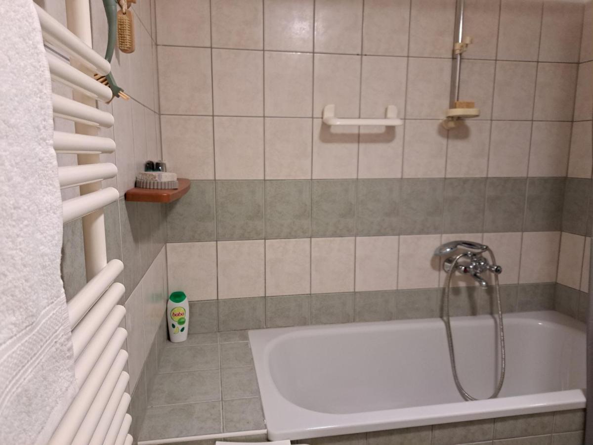 Rozsa Apartman קסזטלי מראה חיצוני תמונה