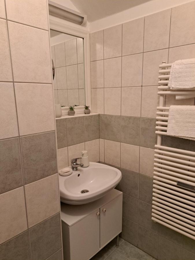 Rozsa Apartman קסזטלי מראה חיצוני תמונה