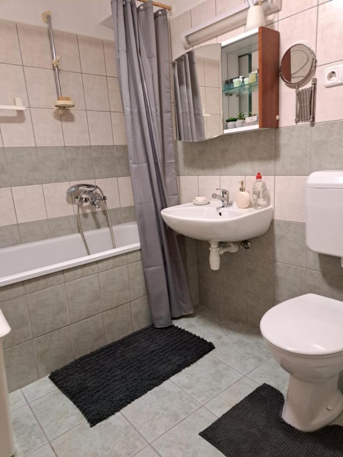 Rozsa Apartman קסזטלי מראה חיצוני תמונה